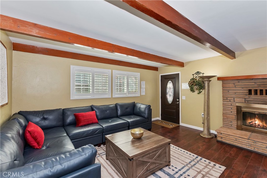 24032 Alpine Drive Property Photo 7
