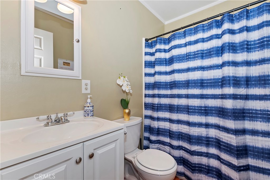 24032 Alpine Drive Property Photo 14