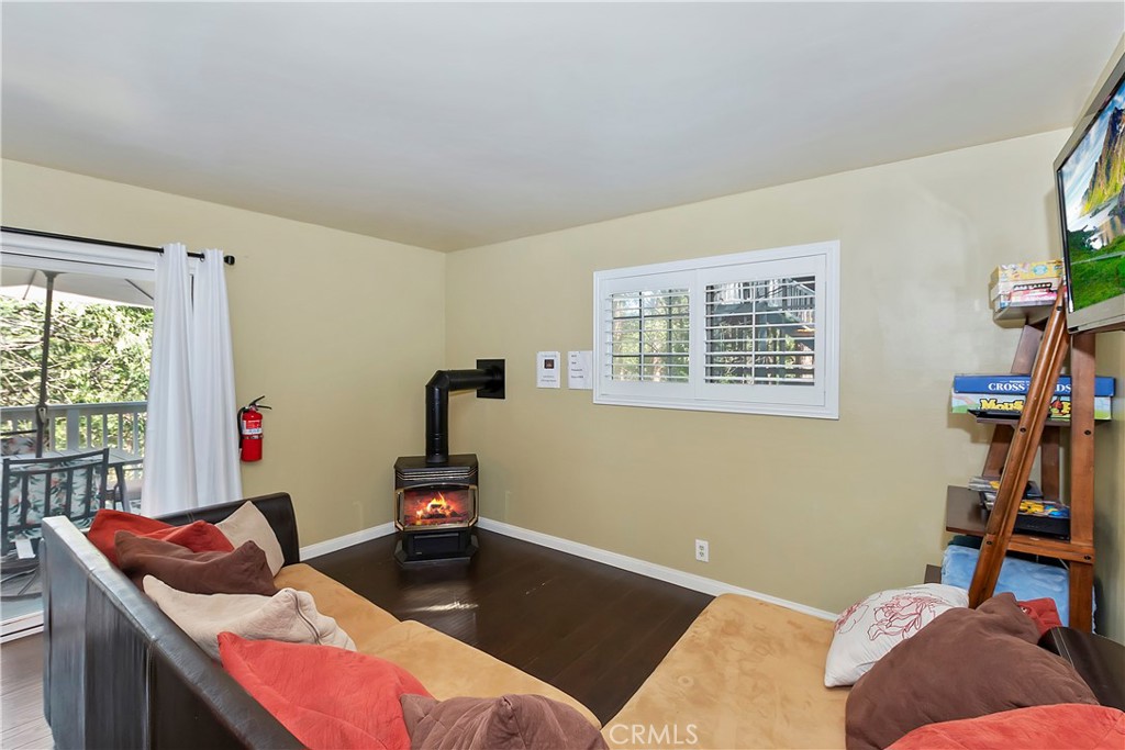 24032 Alpine Drive Property Photo 16