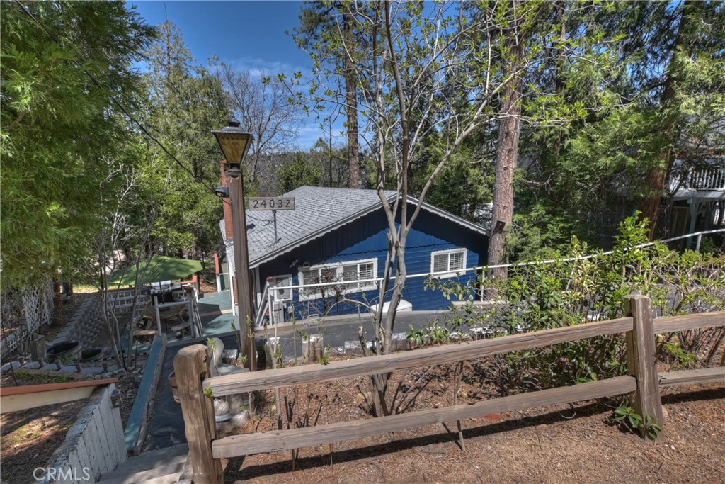 24032 Alpine Drive Property Photo 32