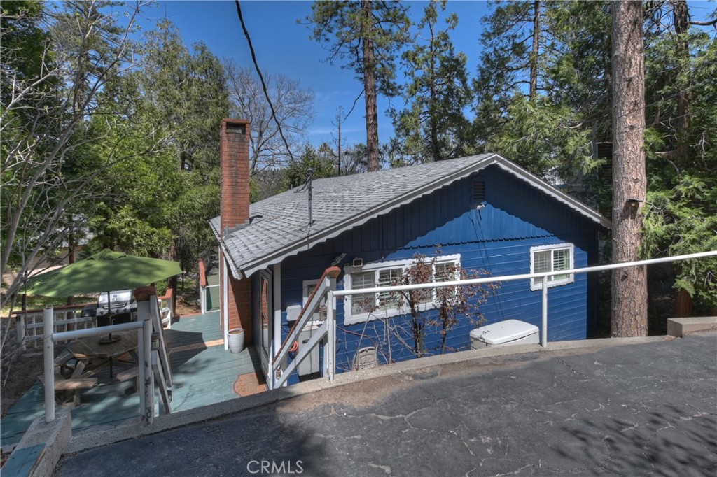 24032 Alpine Drive Property Photo 45