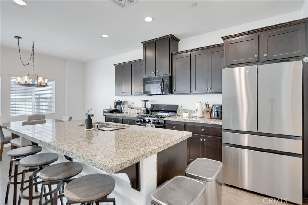24242 Hazelnut Property Photo 2
