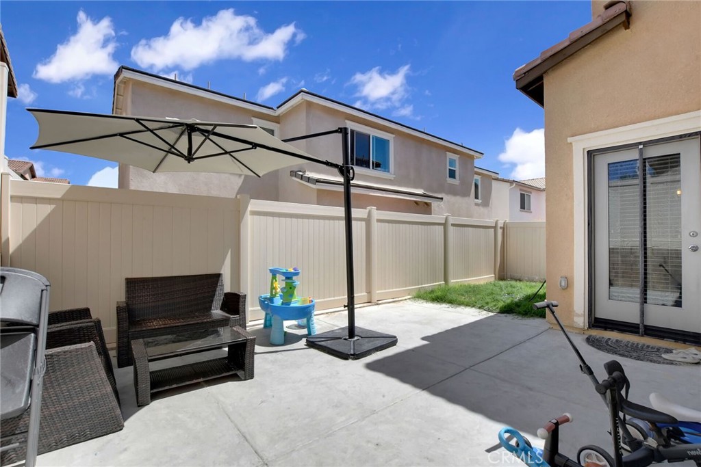 24242 Hazelnut Property Photo 4