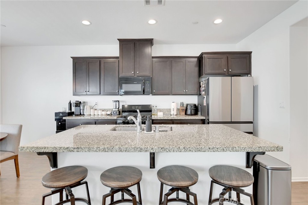 24242 Hazelnut Property Photo 12