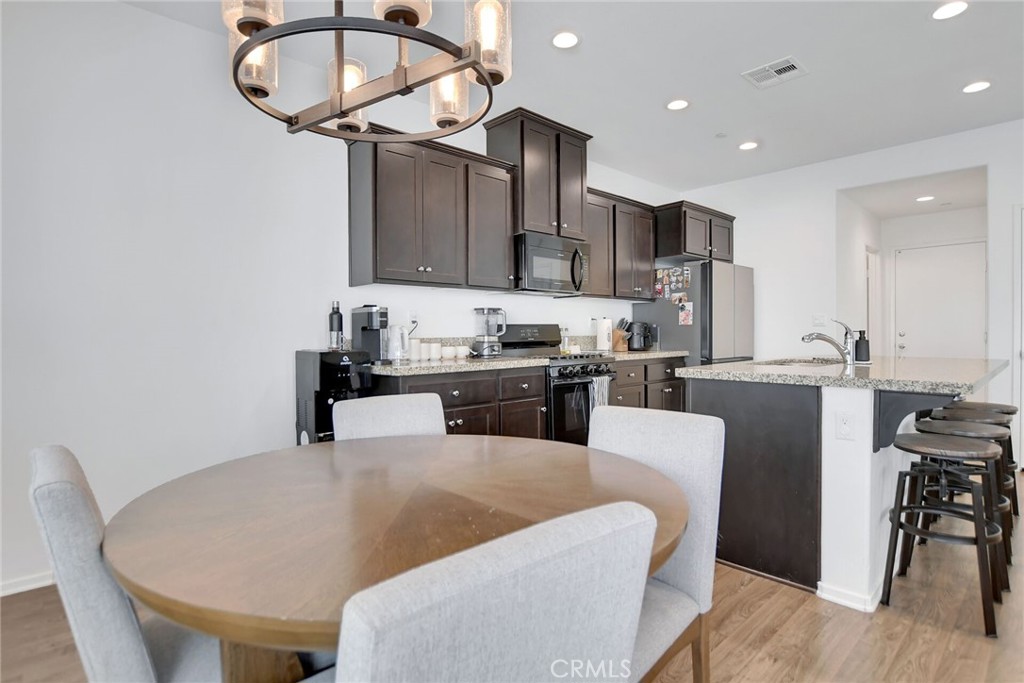 24242 Hazelnut Property Photo 15