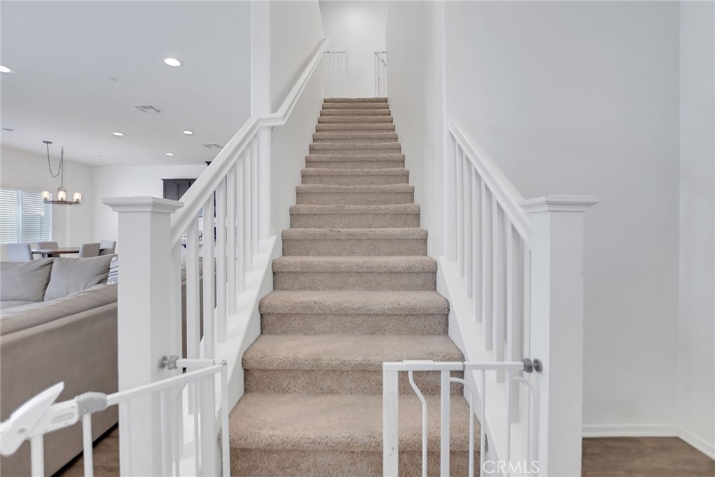 24242 Hazelnut Property Photo 18
