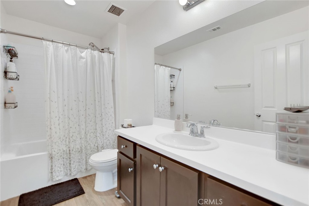 24242 Hazelnut Property Photo 23