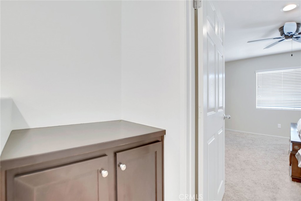 24242 Hazelnut Property Photo 28