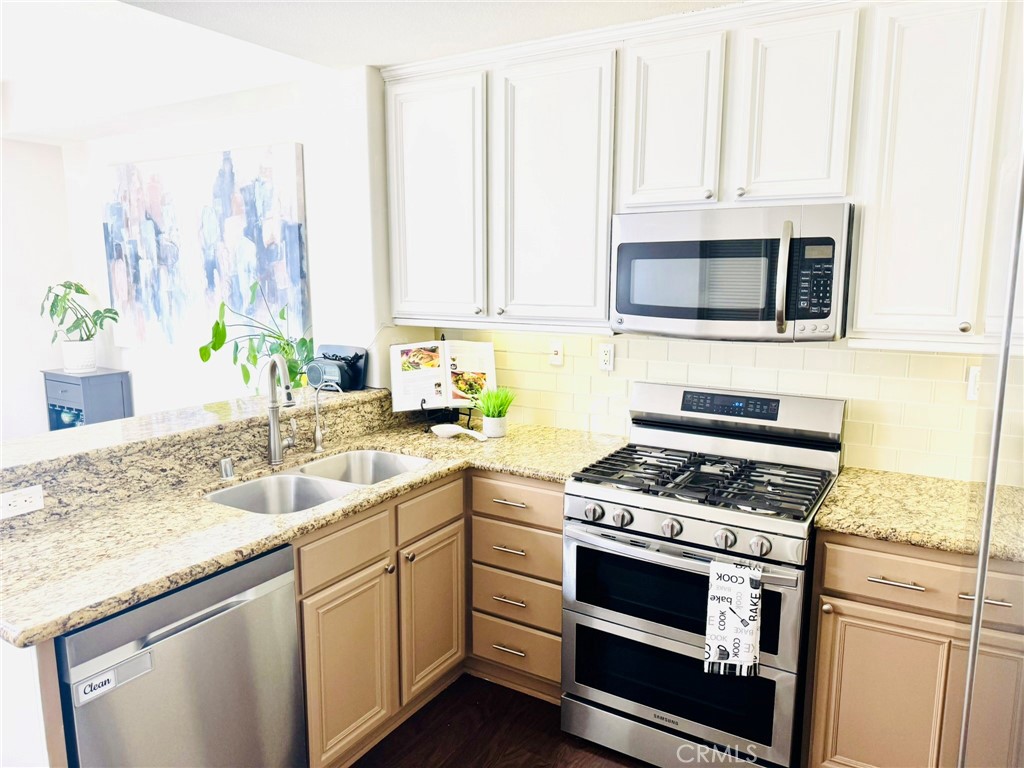 44942 Bellflower Property Photo 13