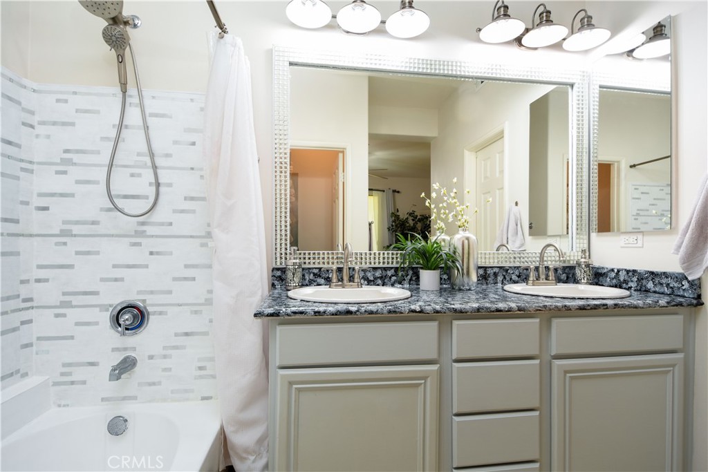 44942 Bellflower Property Photo 20