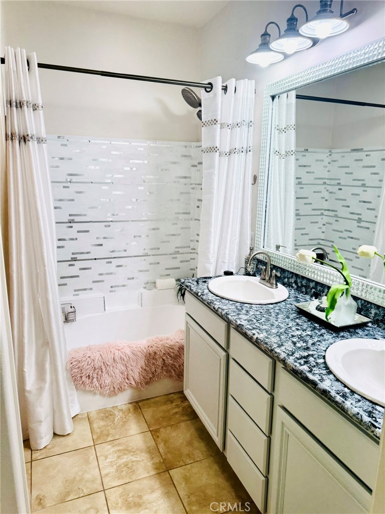 44942 Bellflower Property Photo 20