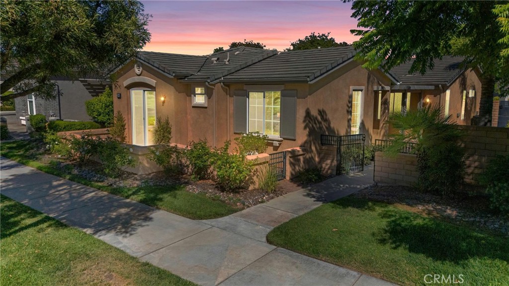 196 Four Seasons Boulevard Property Photo 1