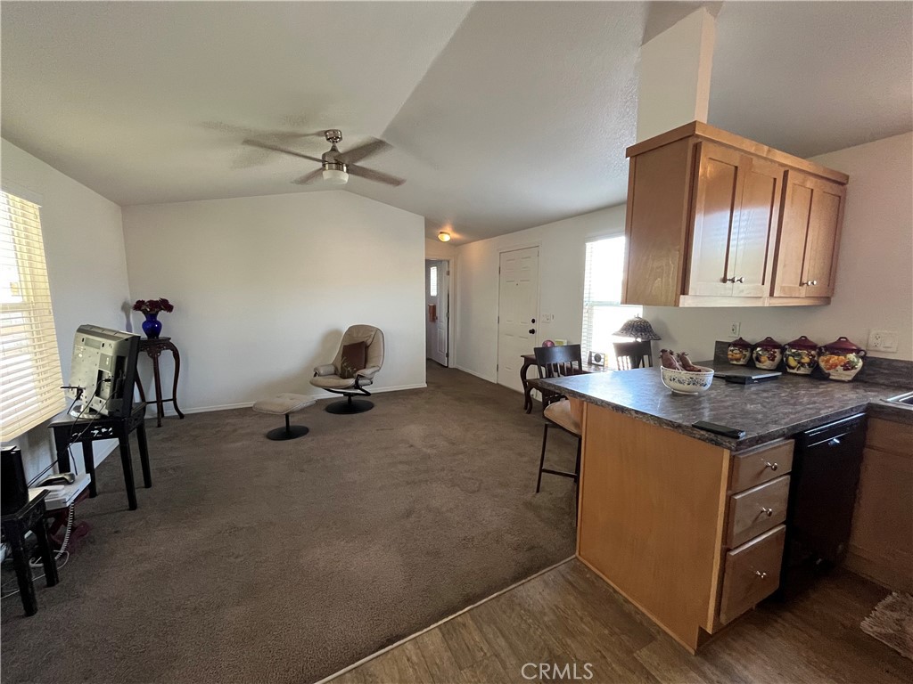 44725 E 74 Highway 174 Property Photo 6