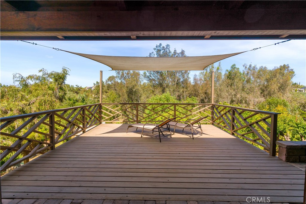1691 Pepper Tree Property Photo 29