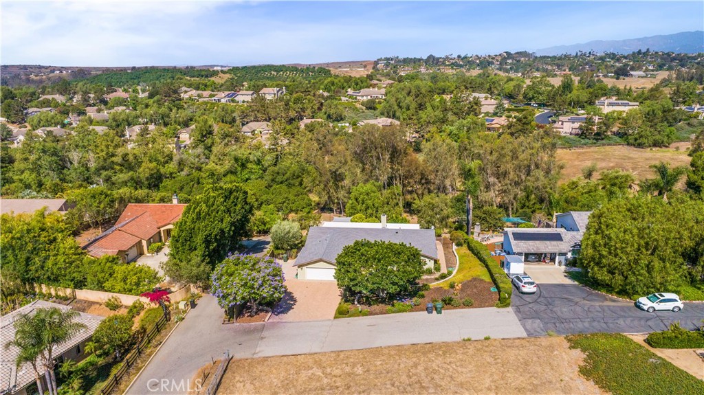 1691 Pepper Tree Property Photo 47