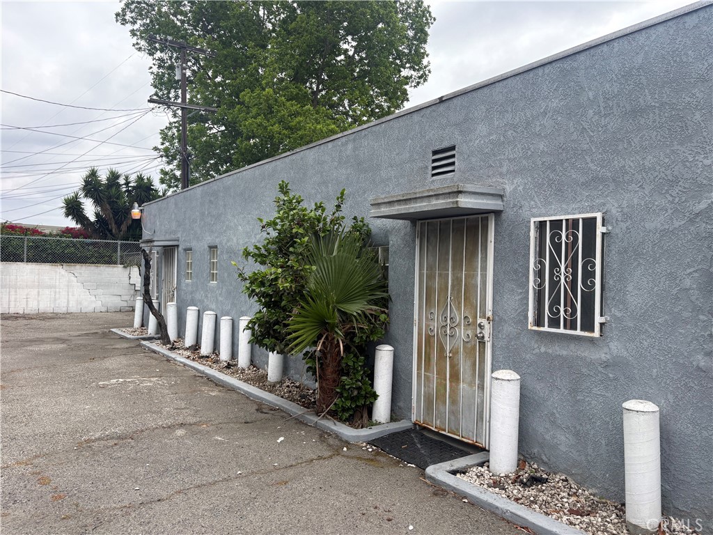 4760 S Figueroa Property Photo 7