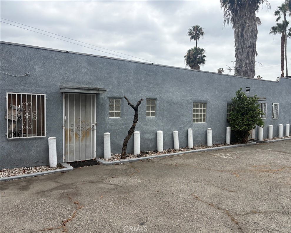 4760 S Figueroa Property Photo 8