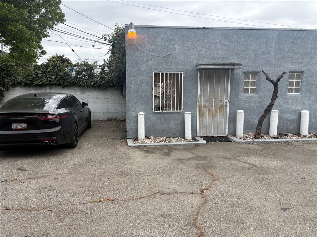 4760 S Figueroa Property Photo 9