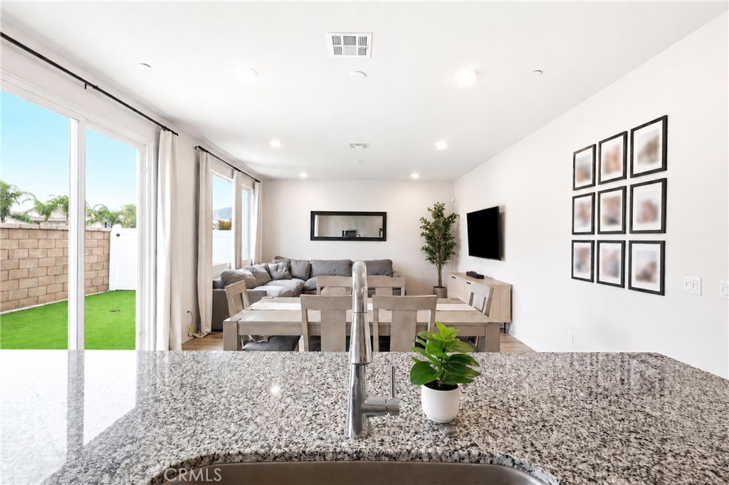 31820 Gimbal Property Photo 6