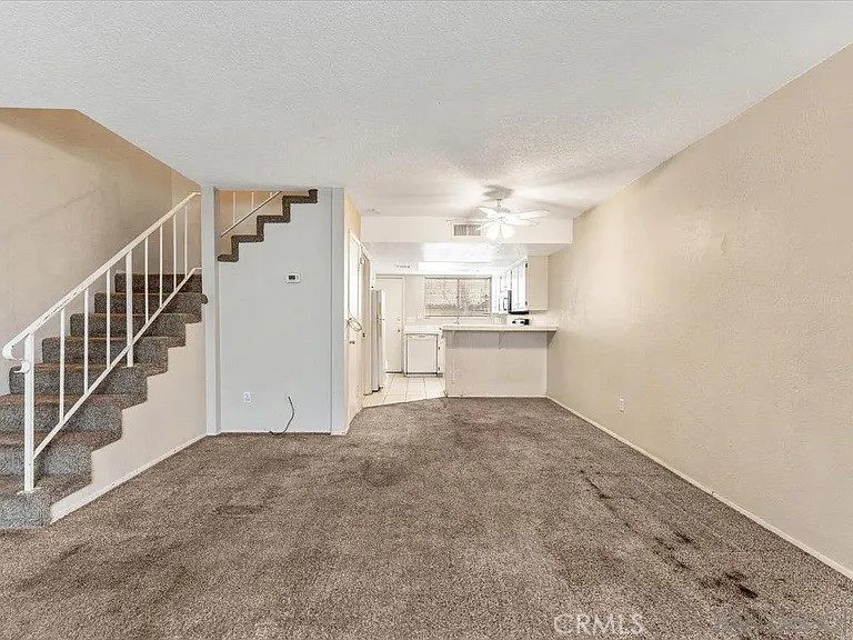 9034 Kenwood 10 Property Photo 4