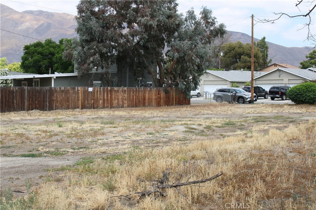 19 Algona Avenue Property Photo 8