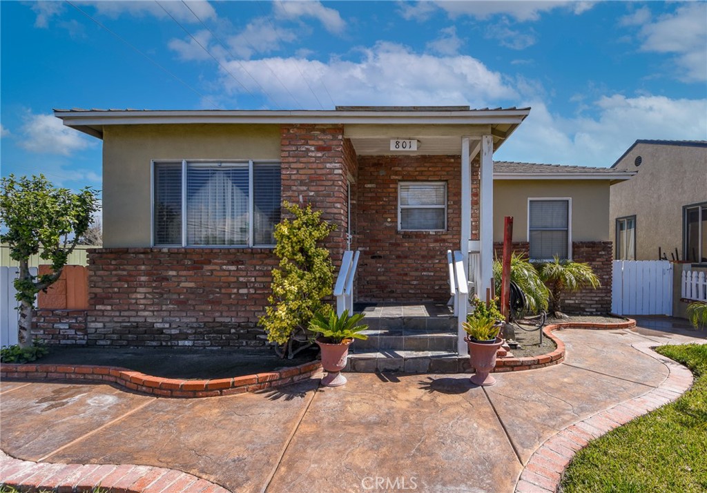 801 Maryess Drive Property Photo 2