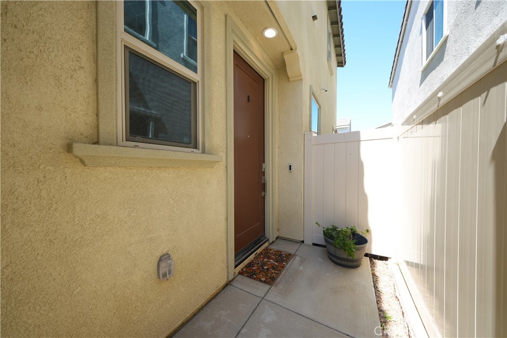 29605 Aramina Court Property Photo 6