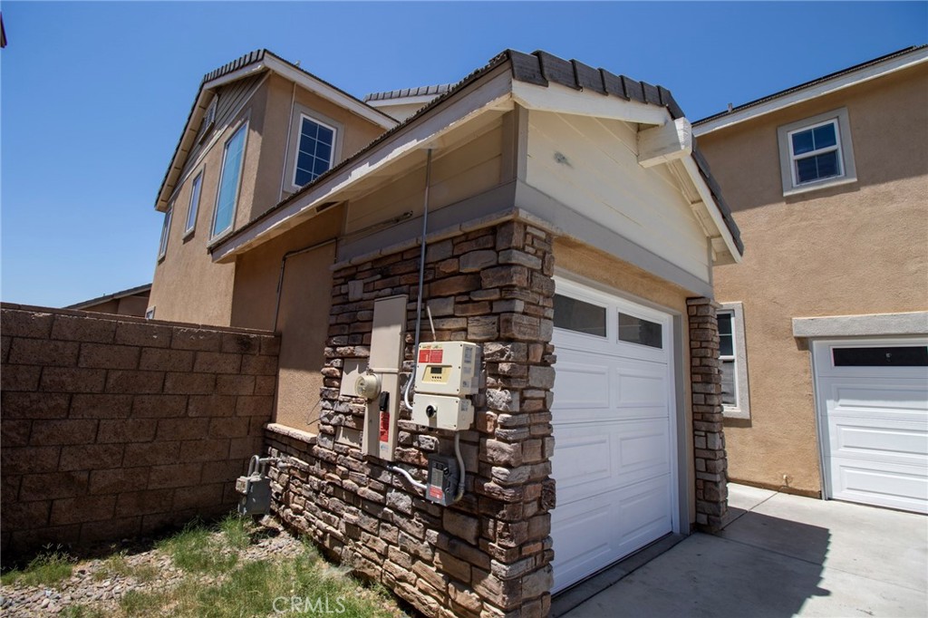702 Suncup Circle Property Photo 2
