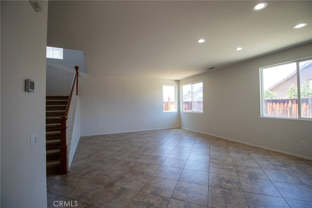 702 Suncup Circle Property Photo 6