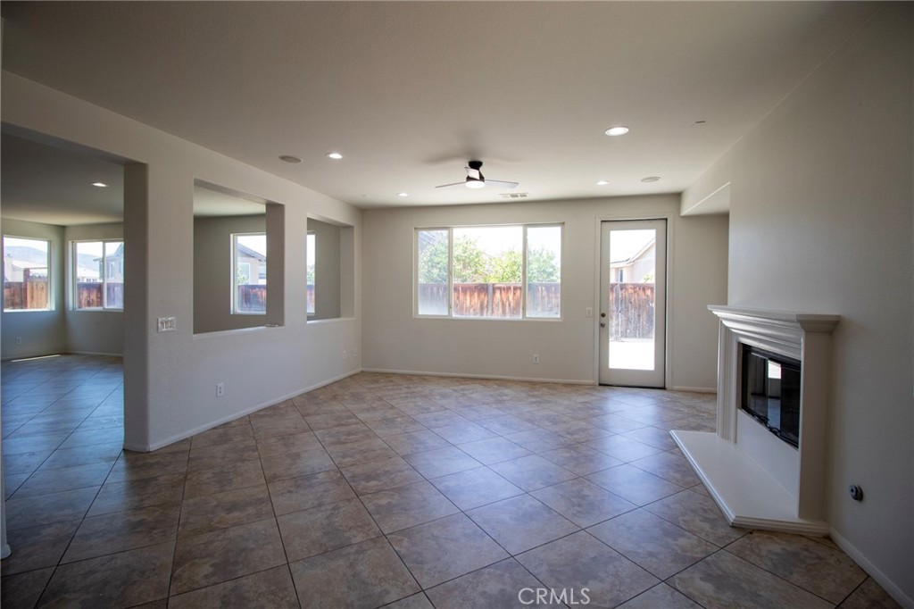 702 Suncup Circle Property Photo 8