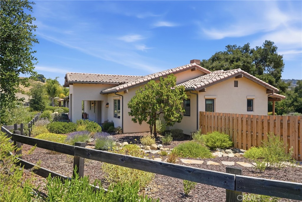 1210 Hager Lane Property Photo 4