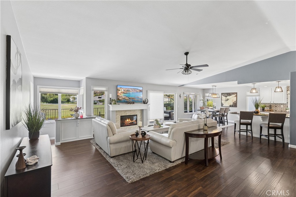 38321 Oaktree Property Photo 4