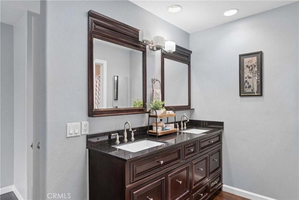 38321 Oaktree Property Photo 17