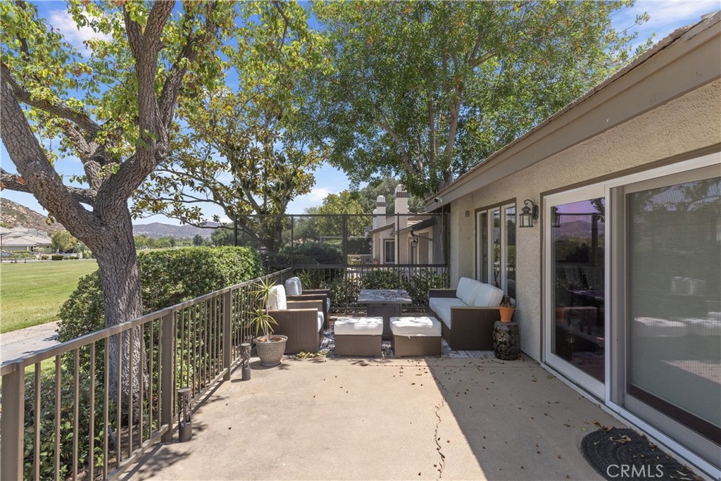 38321 Oaktree Property Photo 26