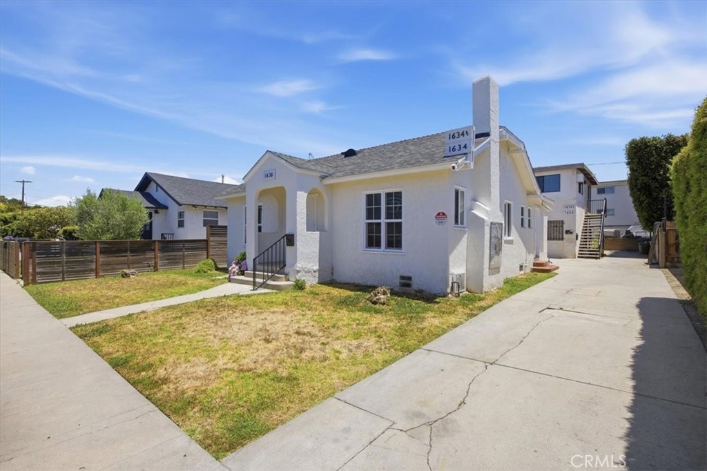 1636 S Ridgeley Property Photo 3