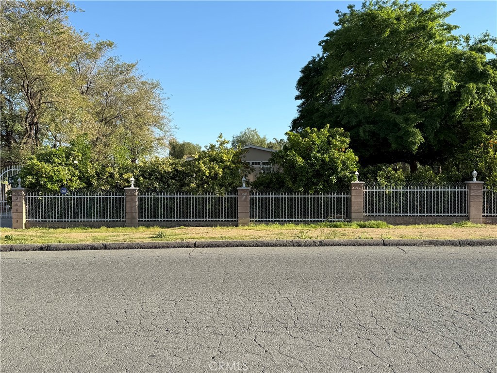 26825 Lazy Creek Rd Property Photo 2