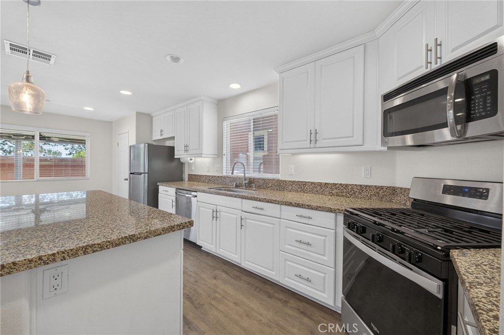 1365 Sunset Place D Property Photo 16