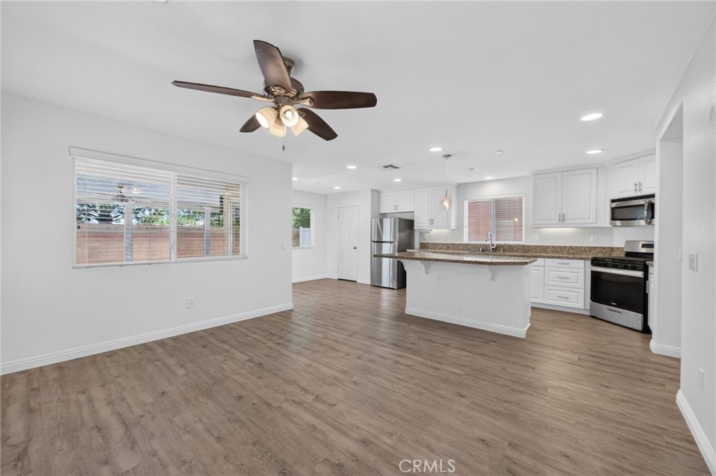 1365 Sunset Place D Property Photo 18
