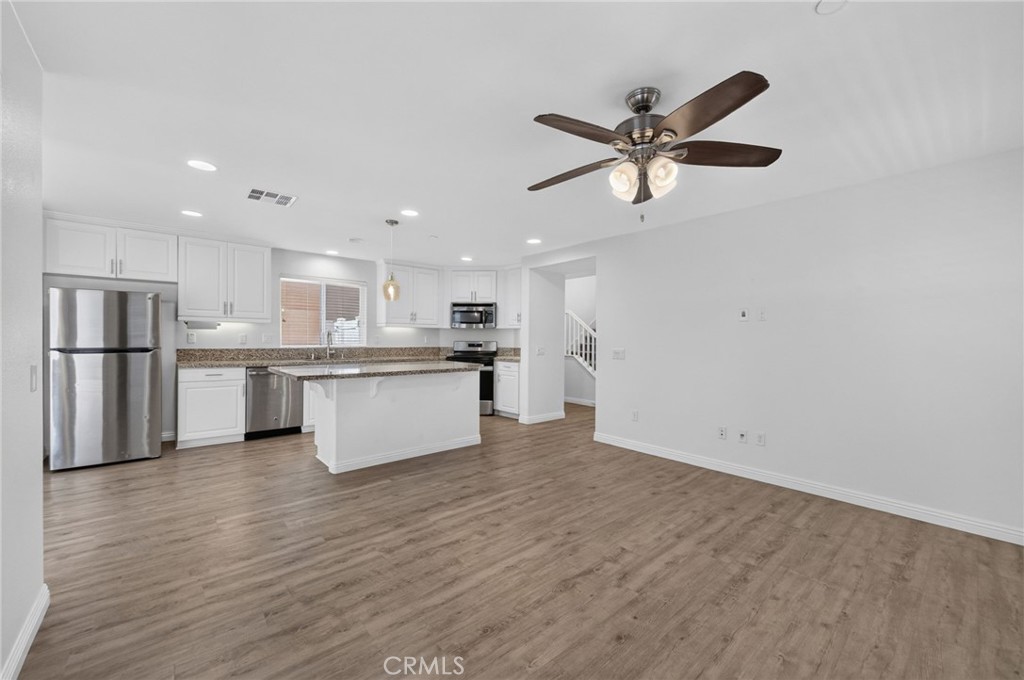 1365 Sunset Place D Property Photo 19