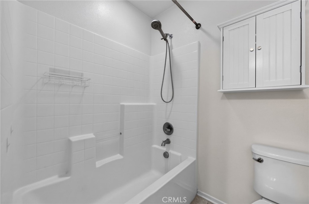1365 Sunset Place D Property Photo 42