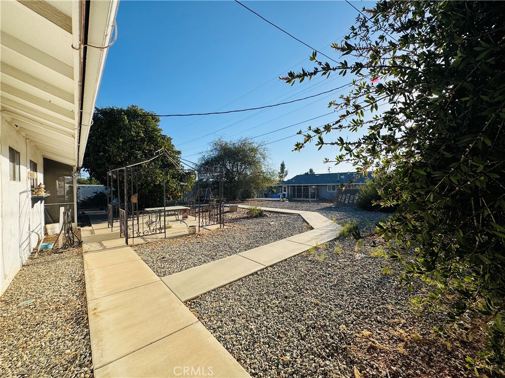 28891 Olympia Way Property Photo 11