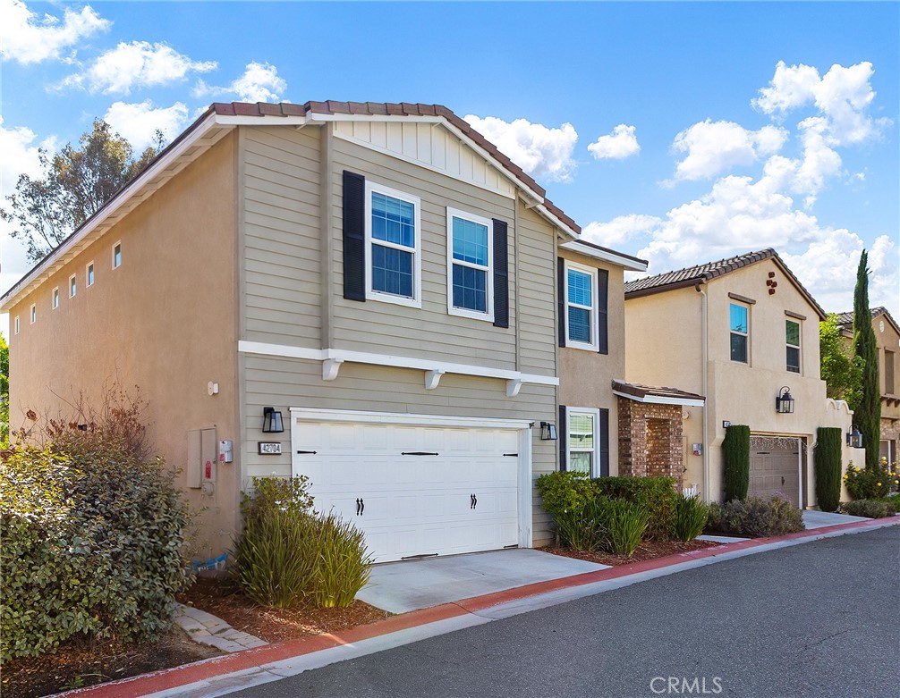 42704 Azure Property Photo 4