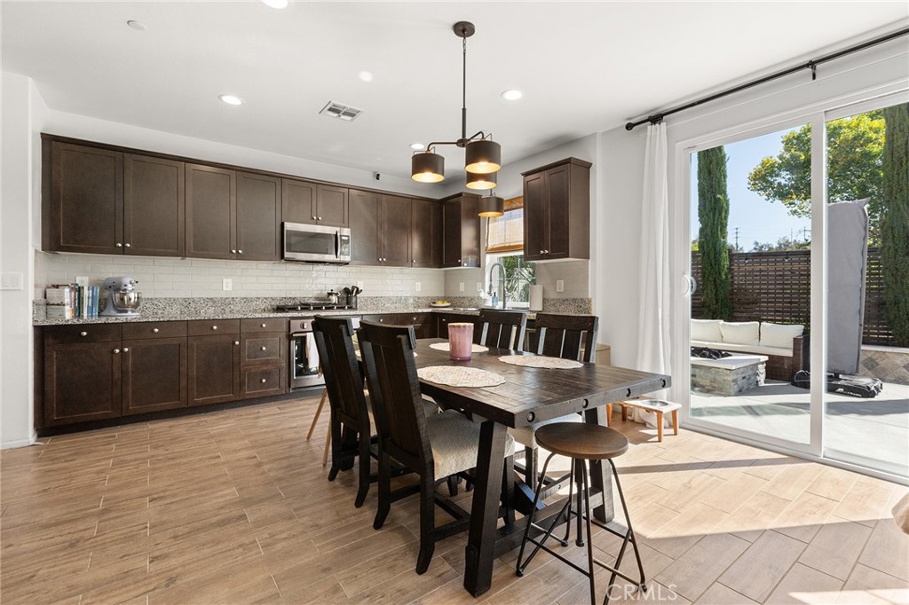 42704 Azure Property Photo 17