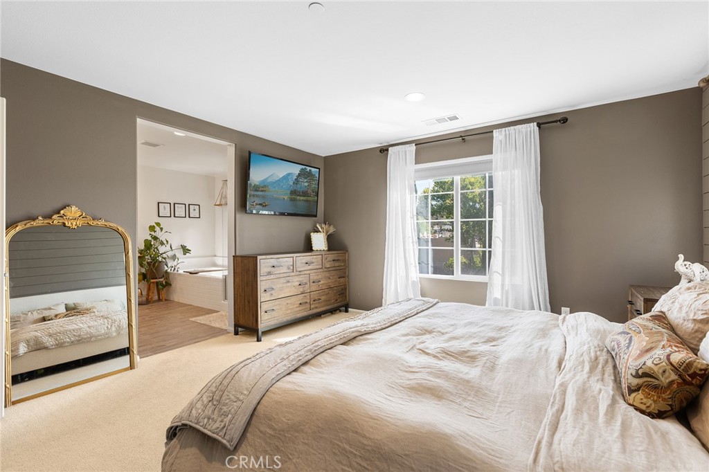 42704 Azure Property Photo 36