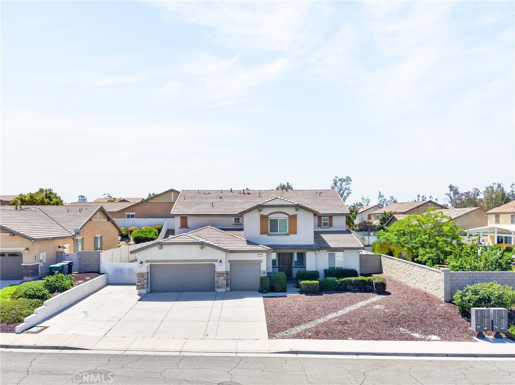 23347 Crystal Way Property Photo 3