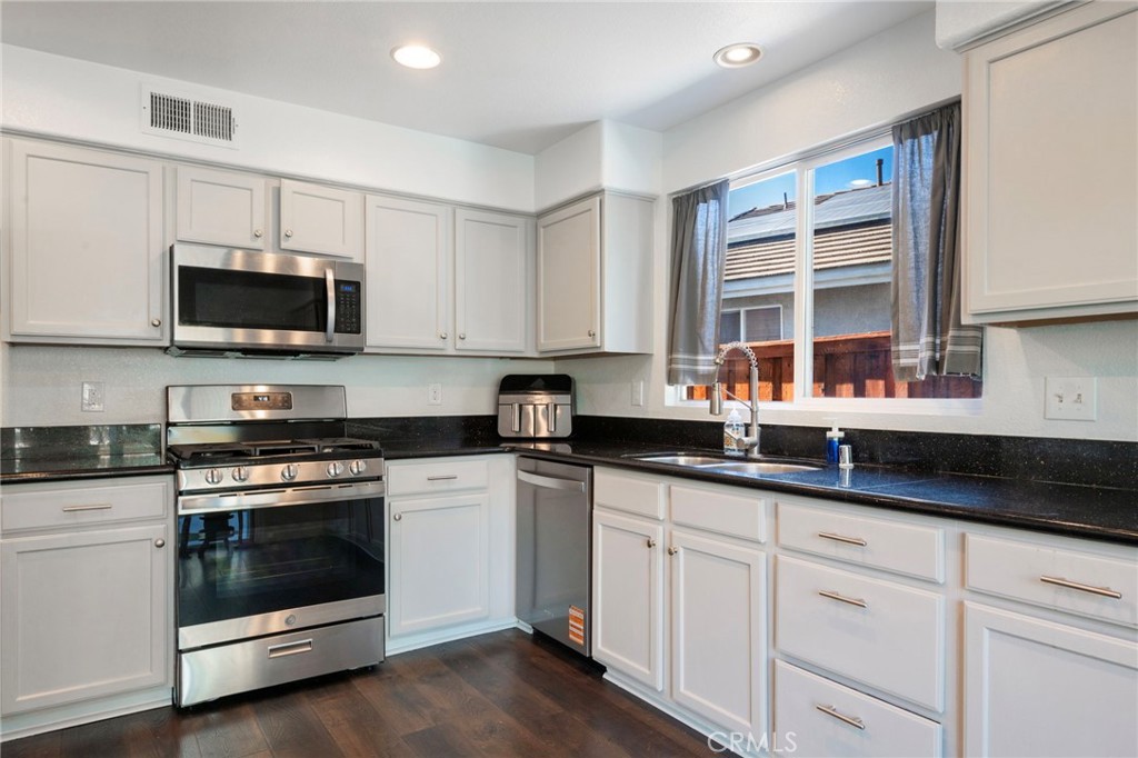 43198 Corte Argento Property Photo 11