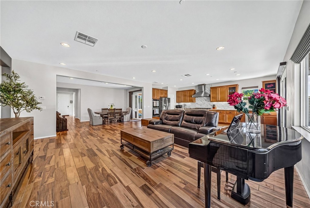 28344 Fox Ridge Property Photo 15