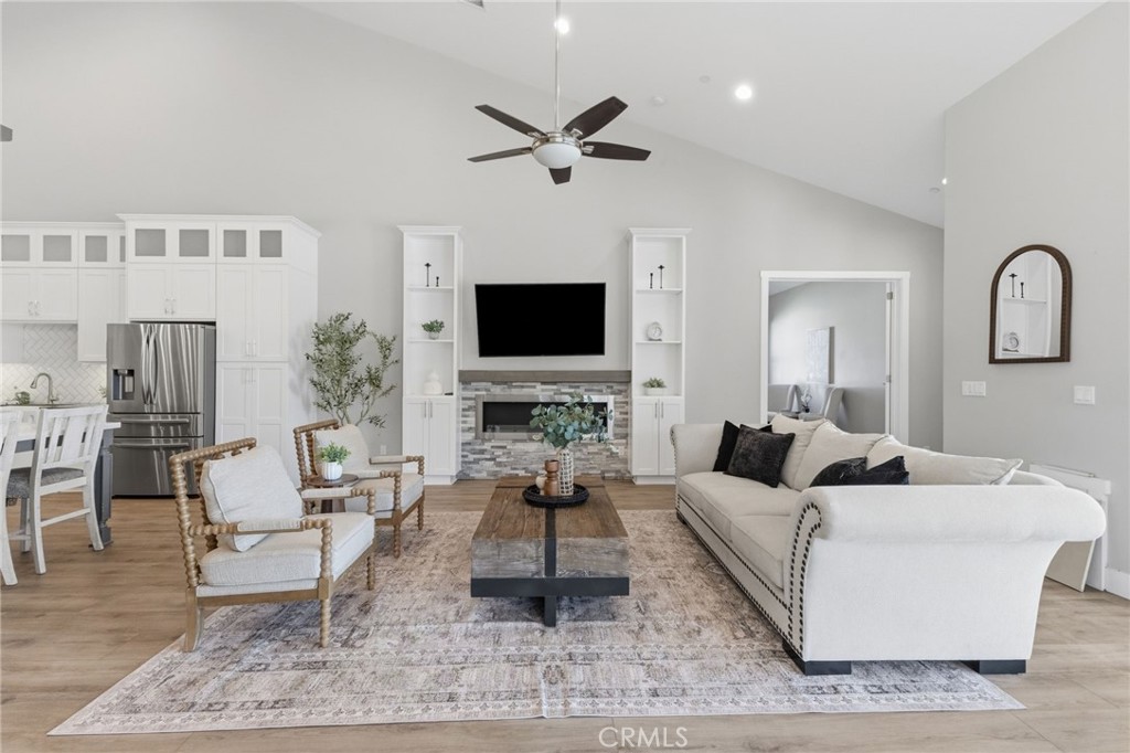 24940 Hayes Property Photo 4