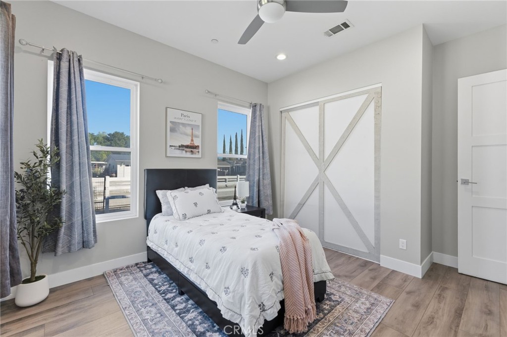 24940 Hayes Property Photo 45