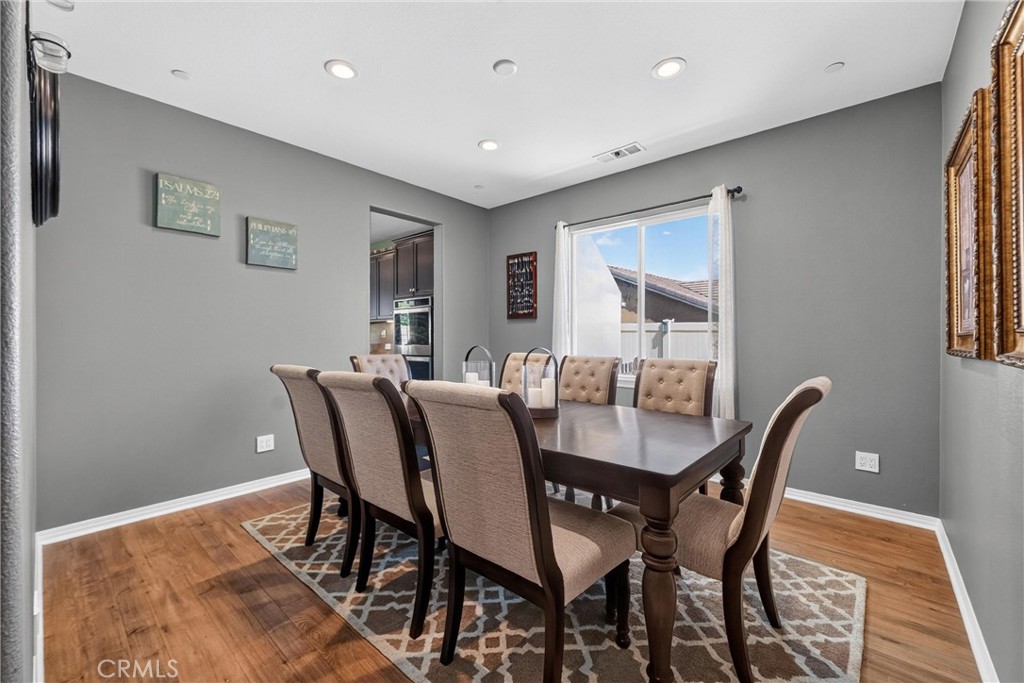 35333 Laurel Tree Court Property Photo 6